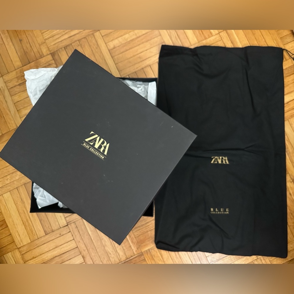Zara Black Textured Knee-High Block Heel Boots - Picture 15 of 16